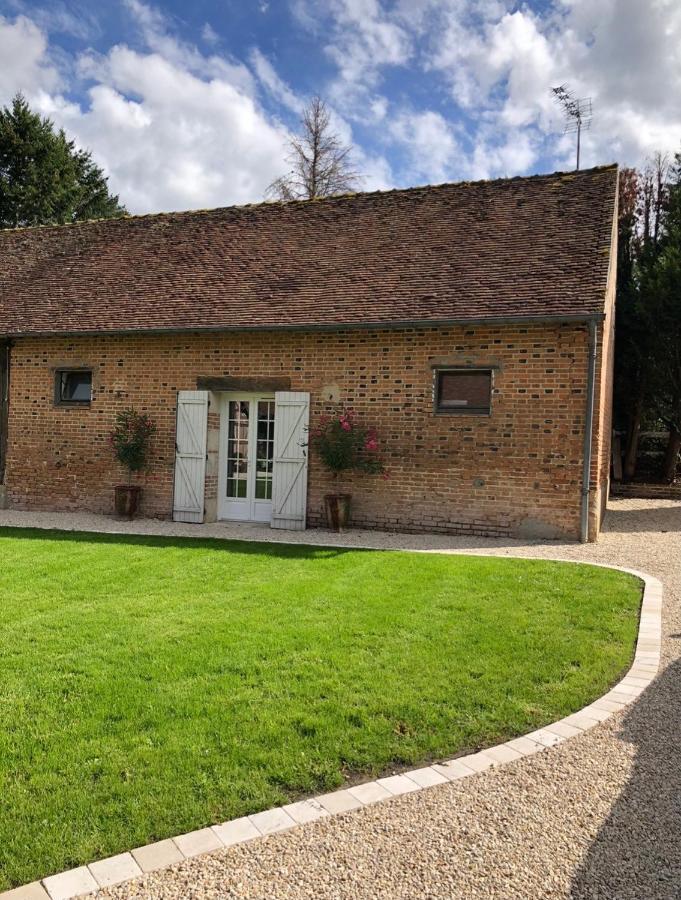 Le Pigeonnier De La Farge (Adults Only) Bed & Breakfast Chaumont-sur-Tharonne Exterior photo
